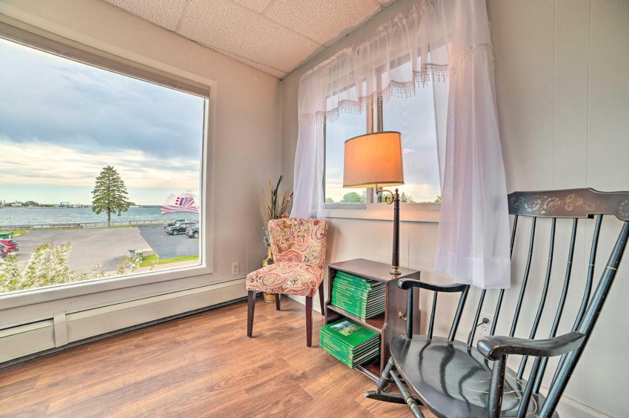 Walkable St Ignace Condo With Lake Huron Views Saint Ignace Exterior foto