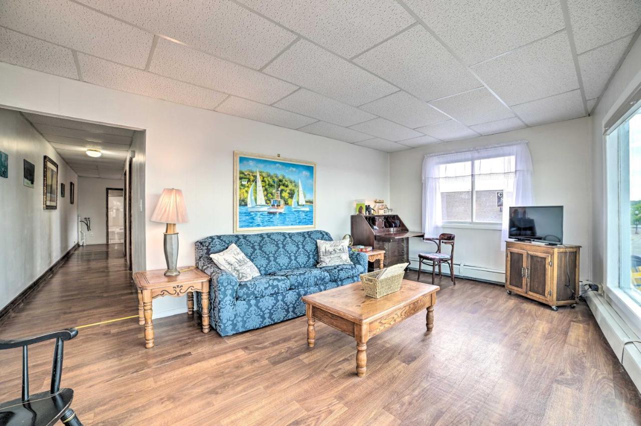 Walkable St Ignace Condo With Lake Huron Views Saint Ignace Exterior foto